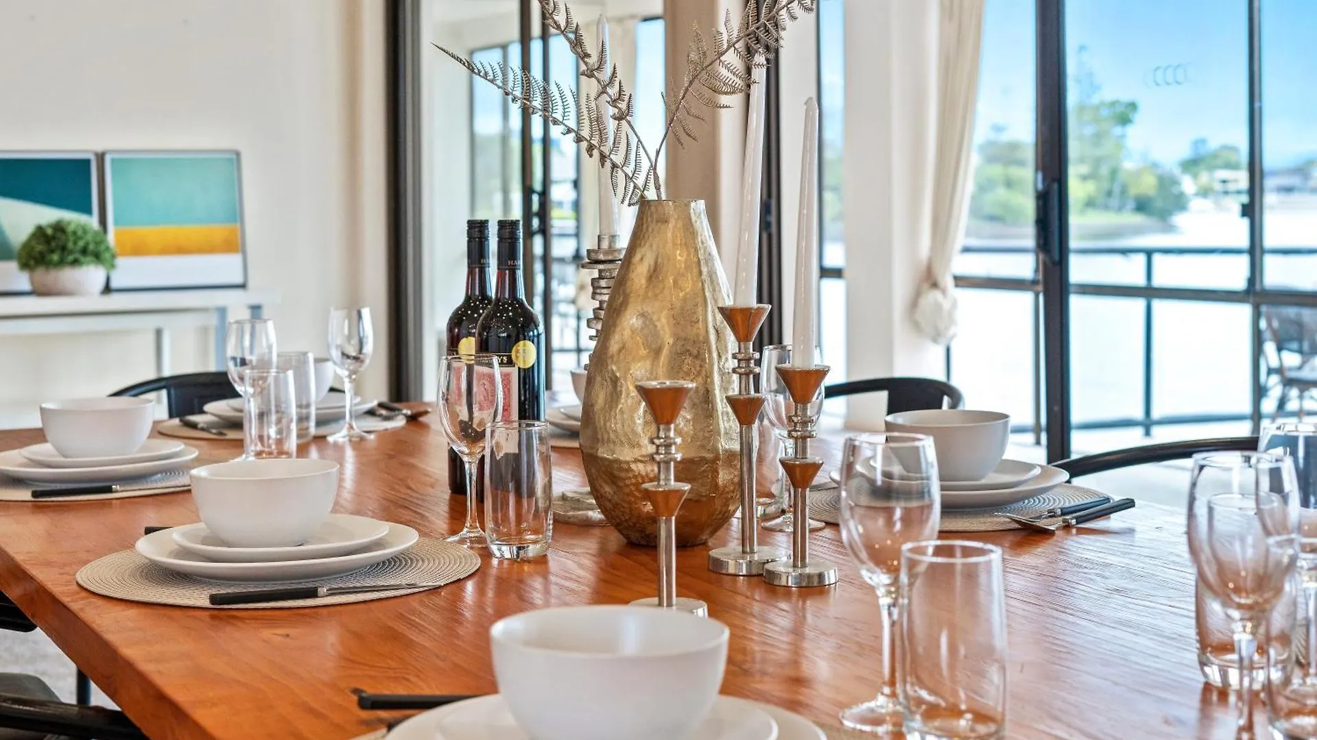 Perfect Waterfront Escape In Surfers Paradise Gold Coast Austrálie