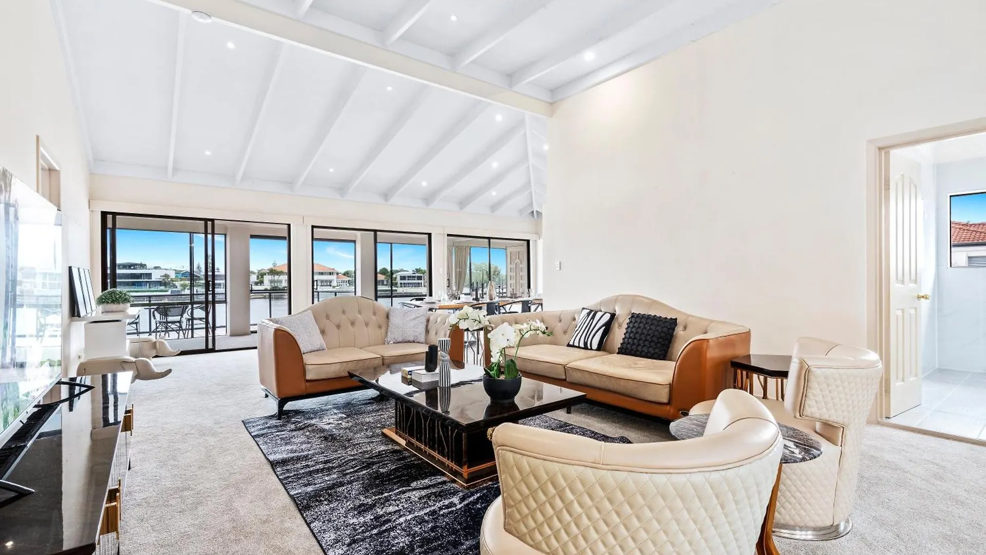 Perfect Waterfront Escape In Surfers Paradise Gold Coast 0*,  Austrálie