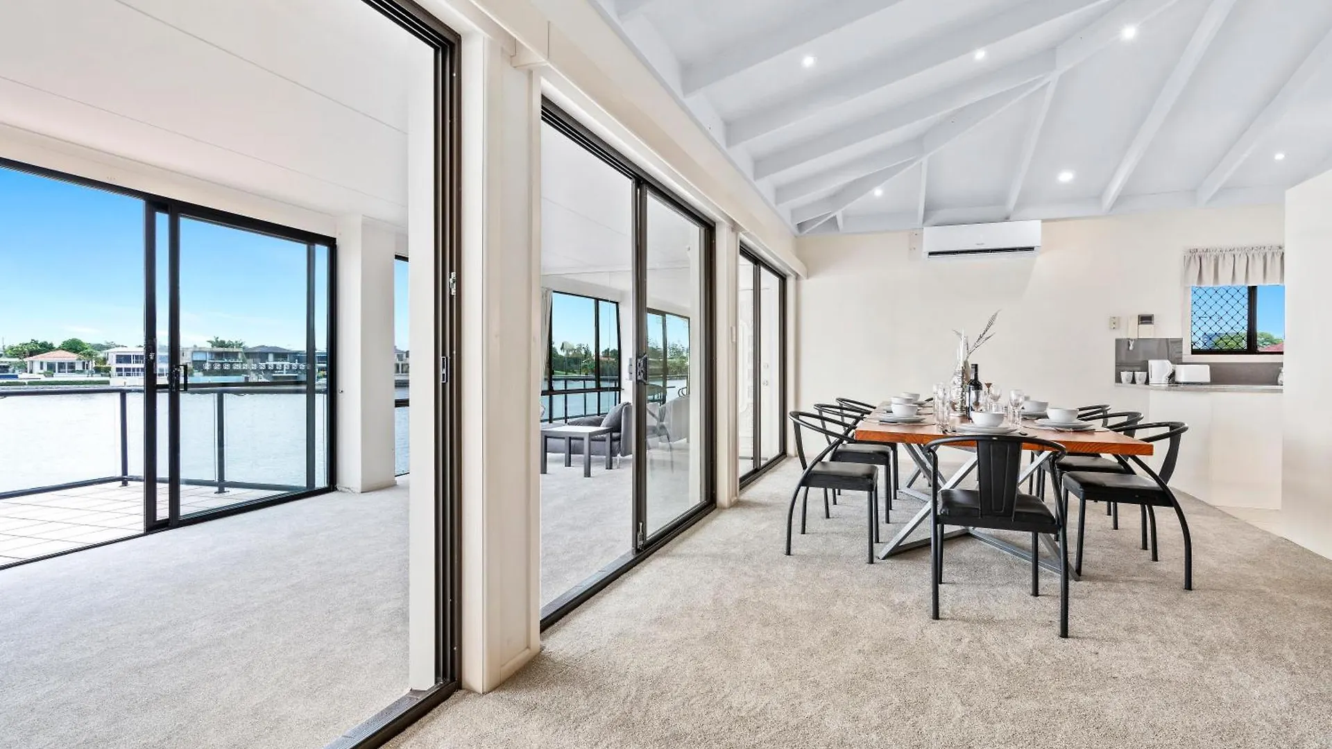 Prázdninový dům Perfect Waterfront Escape In Surfers Paradise Gold Coast Austrálie